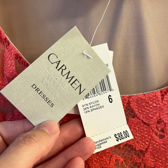 Lace Carmen Marc Valvo Dress - Picture 6 of 6